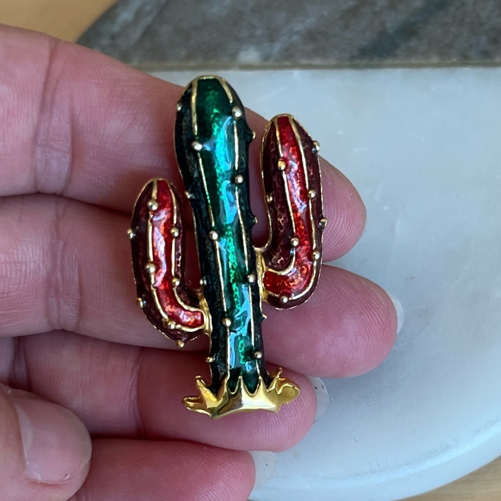 Cactus Brooch Gold Tone with Red and Green Enamel - Picture 2 of 12